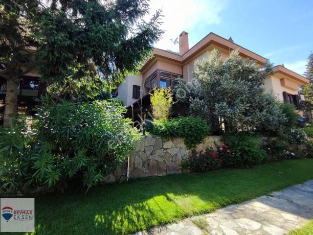 Üsküdar, İstanbul içerisinde satılık Villa