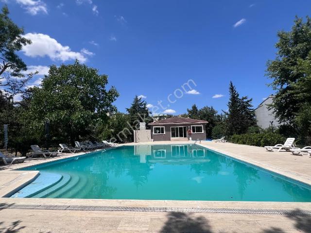 Halkalı, Küçükçekmece içerisinde satılık Villa