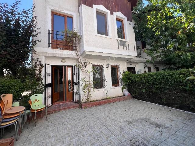 Küçükçekmece, İstanbul içerisinde kiralık Villa
