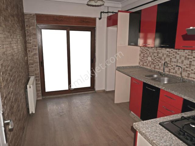 Çiğli, İzmir içerisinde kiralık mülk