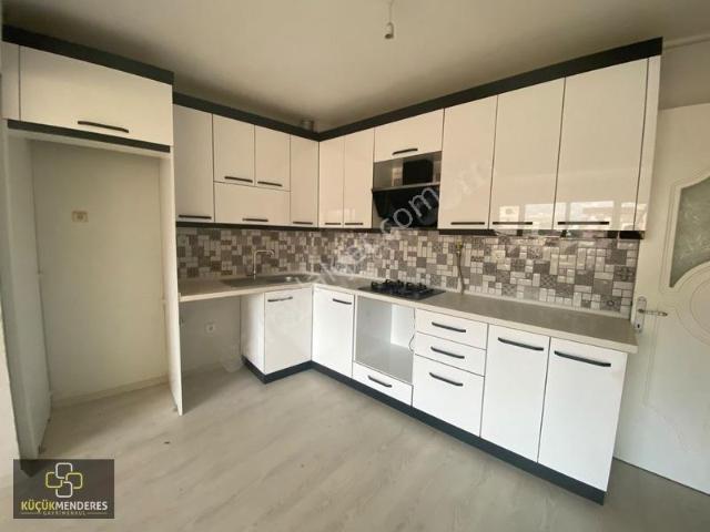 İstiklal Mahallesi, Kiraz içerisinde kiralık mülk