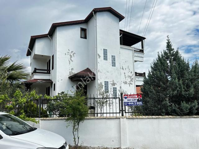 Ayvacik içerisinde satılık Villa