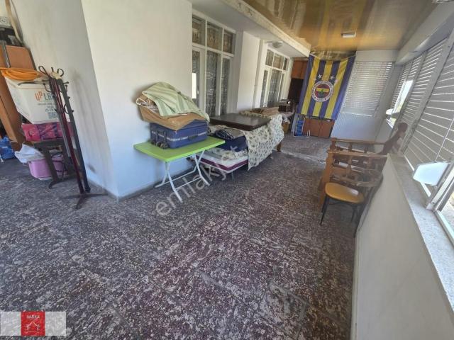 Bornova, İzmir içerisinde satılık mülk