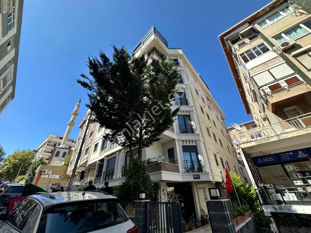 Küçükyalı, Maltepe içerisinde kiralık mülk