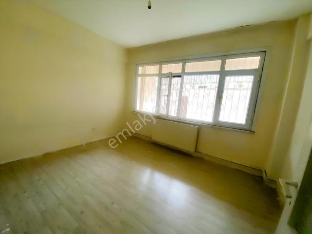 Küçükyalı, Maltepe içerisinde kiralık mülk