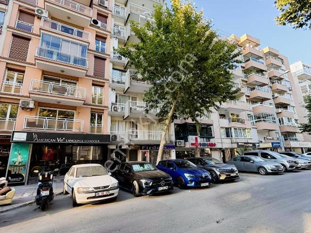 Küçükyalı, Konak içerisinde satılık mülk