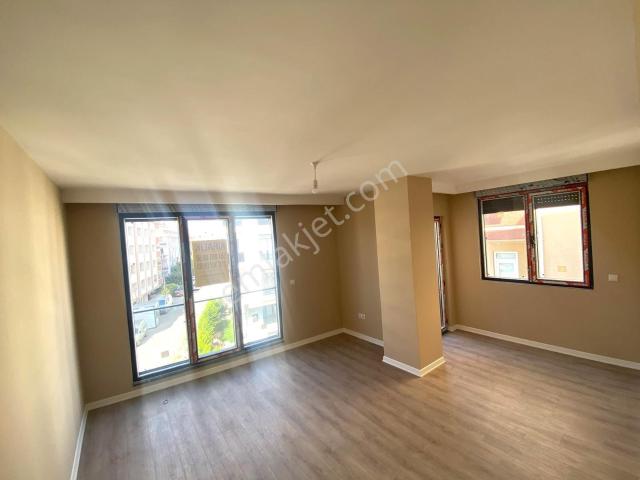 Küçükyalı, Maltepe içerisinde kiralık mülk