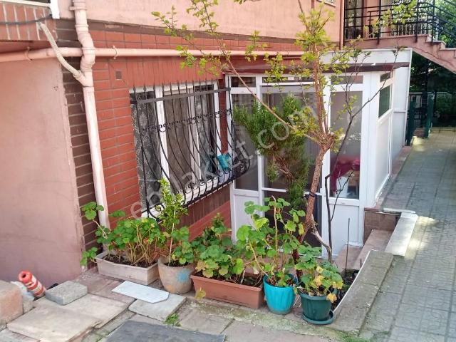Küçükyalı, Maltepe içerisinde kiralık mülk