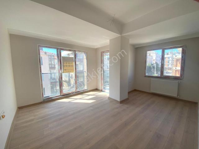 Küçükyalı, Maltepe içerisinde kiralık mülk