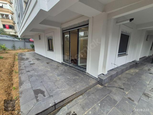 Küçükyalı, Maltepe içerisinde satılık mülk