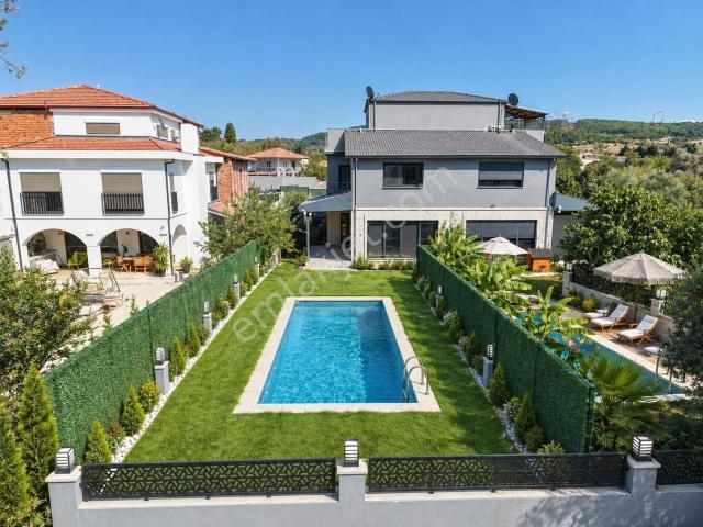 Urla, İzmir içerisinde satılık Villa