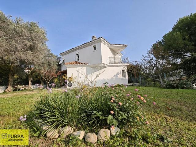 Urla, İzmir içerisinde satılık Villa