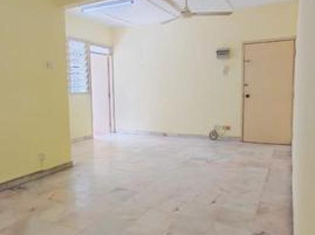 Apartment for sale in Kuala Lumpur, Country Heights Damansara