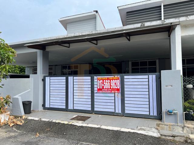 Terraced House for sale in Kuantan