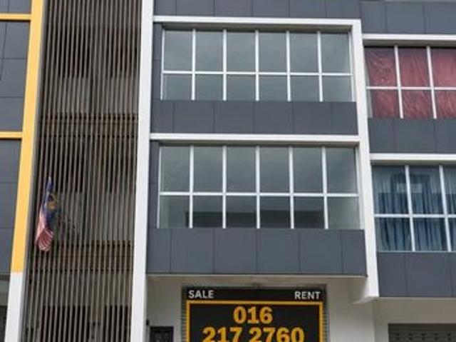Shop for rent in Kajang, Langat