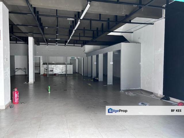 Shop for rent in Kajang, Langat