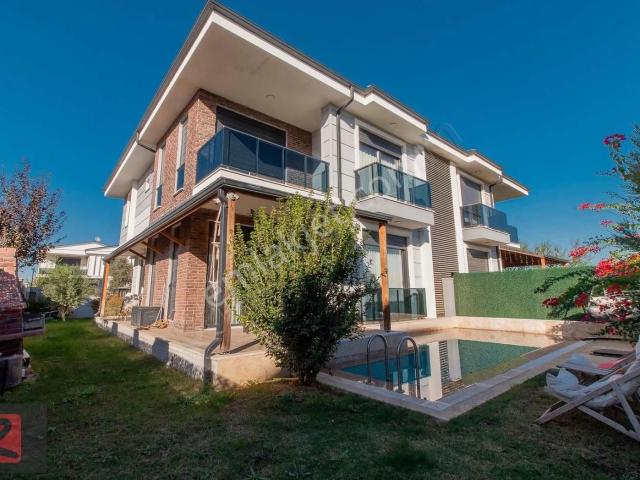 Altınkale Mahallesi, Döşemealti içerisinde satılık Villa
