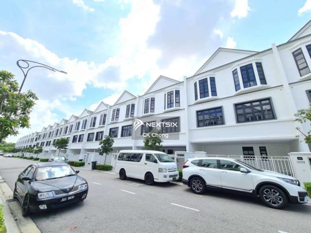 Residential House for sale in Country Heights Damansara, Kuala Lumpur