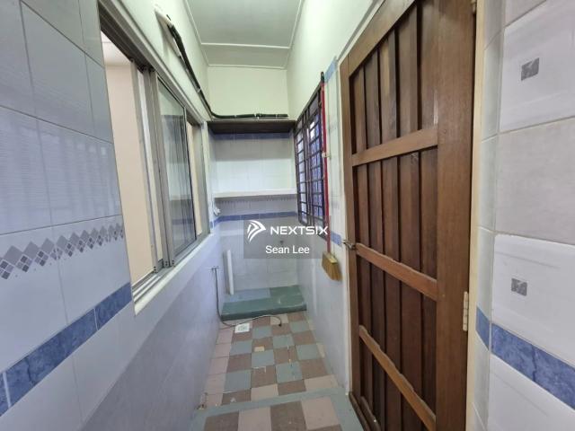 Warehouse for sale in Johor