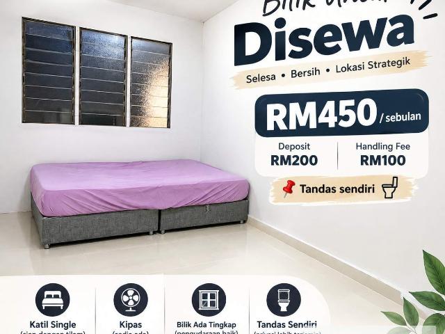 Room for rent in Taman Putri Kulai, Kulai