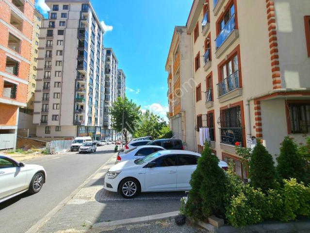 Ataşehir, İstanbul içerisinde kiralık mülk
