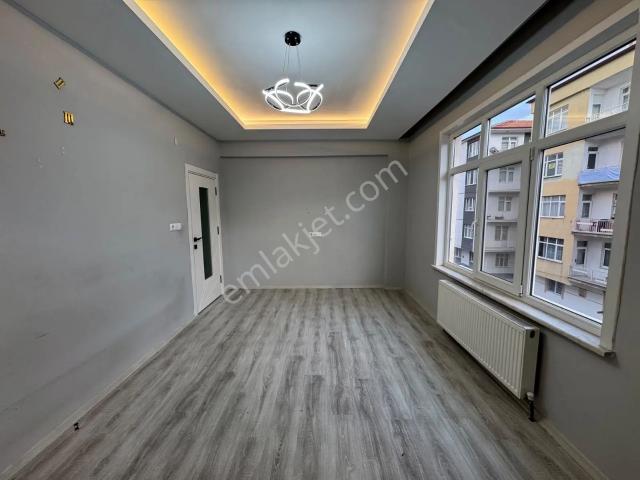 Alişahane Mahallesi, Karaman Merkez içerisinde kiralık mülk