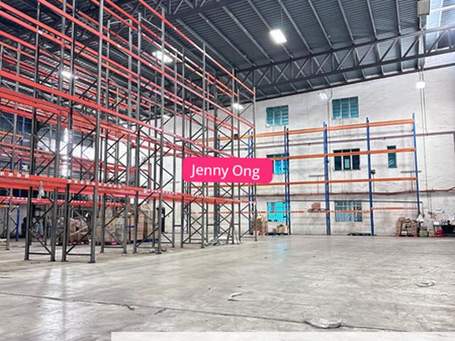 Warehouse for rent in Taman Sepakat, Sungai Seluang