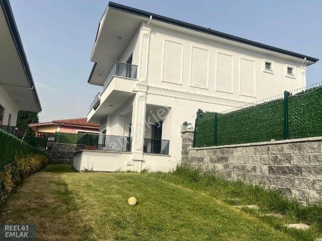 Başiskele, Kocaeli içerisinde satılık Villa