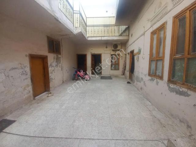 Şanliurfa içerisinde satılık Villa