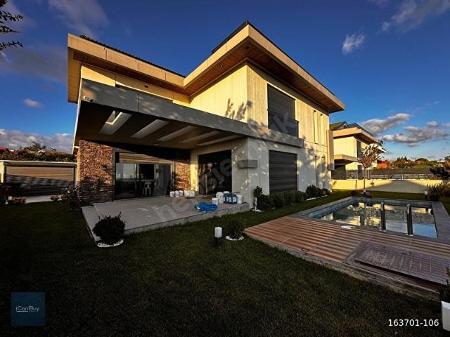 Kumburgaz Mahallesi, Büyükçekmece içerisinde satılık Villa