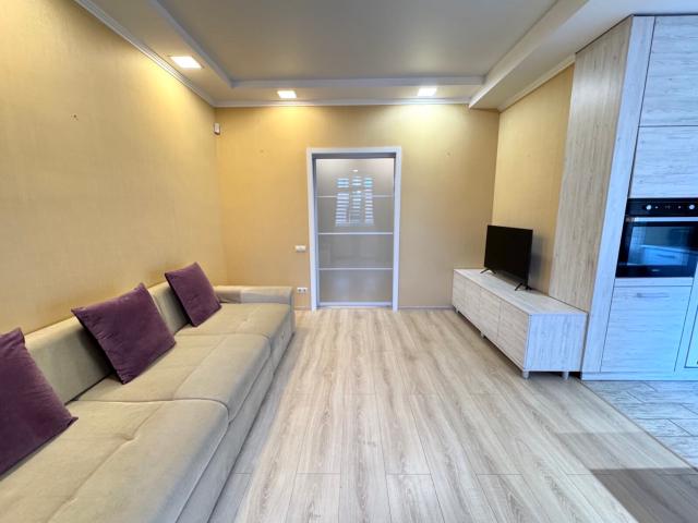 Квартира продажа в Вознесеновский, Запорожье