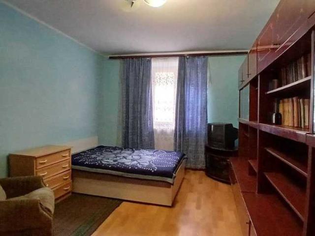 Квартира продажа в Великодолинском, Днепропетровской области