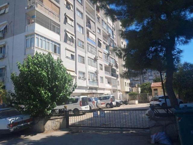Karabağlar, İzmir içerisinde kiralık mülk