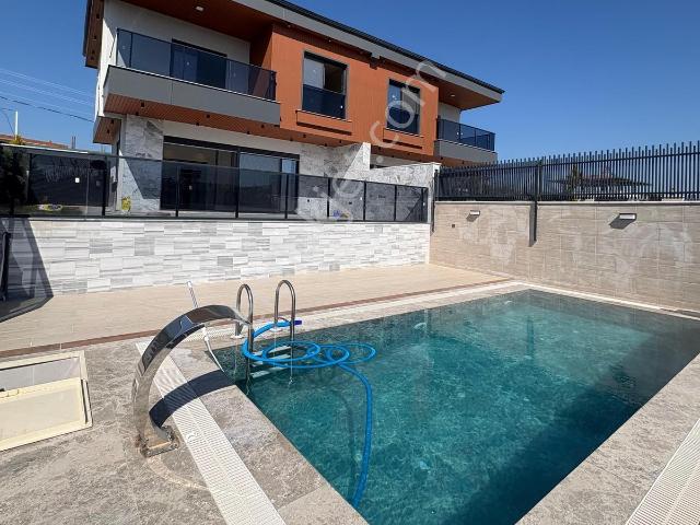 Manisa içerisinde satılık Villa