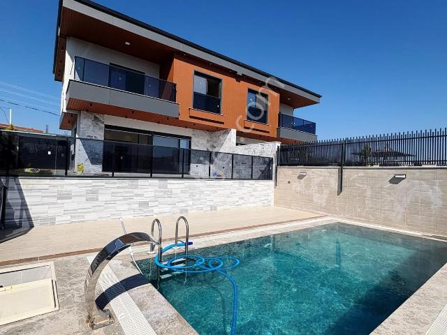 Manisa içerisinde satılık Villa