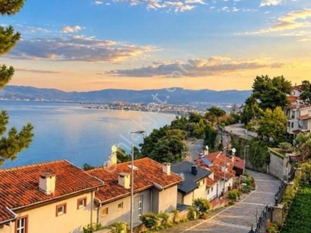 Gemlik içerisinde satılık Villa