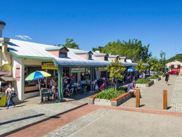 Retail for rent in Kuranda, Queensland