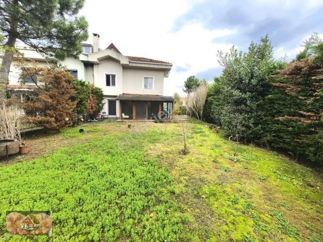 Sariyer, İstanbul içerisinde satılık Villa