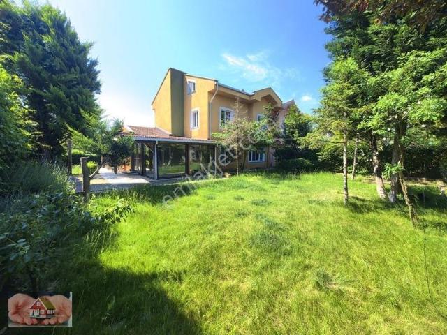 Sariyer, İstanbul içerisinde satılık Villa