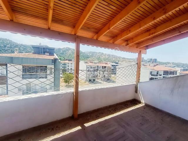 Hacıbektaşlı, Salihli içerisinde kiralık mülk
