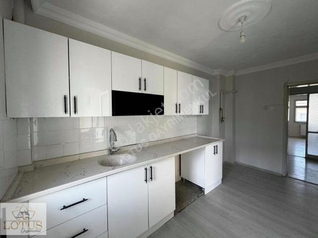 İzmit, Kocaeli içerisinde kiralık mülk
