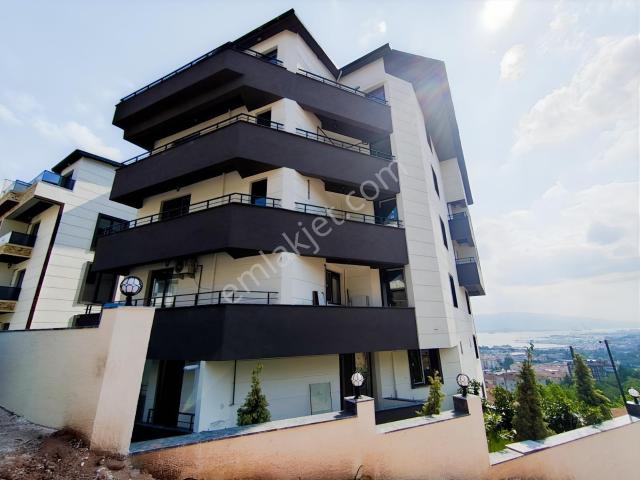İzmit, Kocaeli içerisinde satılık mülk
