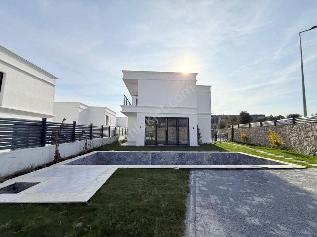 Kuşadasi, Aydin içerisinde satılık Villa
