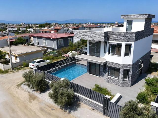 Kuşadası, Kuşadasi içerisinde satılık Villa