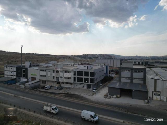 Sanayi Mahallesi, Şehitkamil içerisinde satılık Dükkan