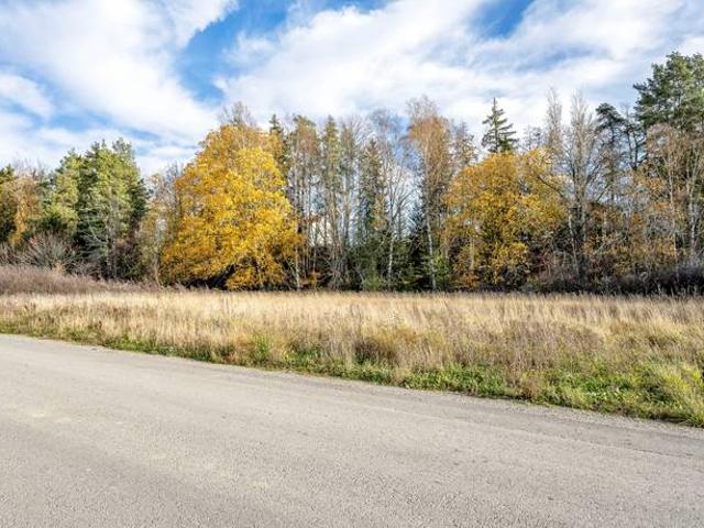 Tomt till salu i Uppsala