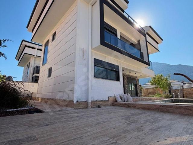 Kemer, Antalya içerisinde satılık Villa
