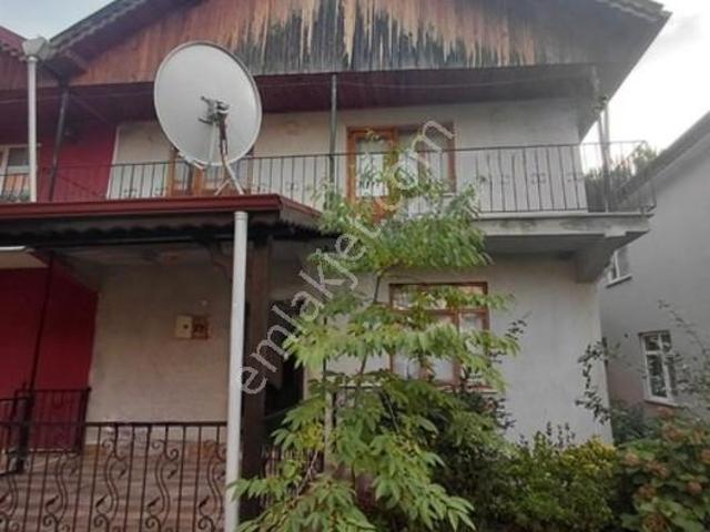 Kuzuluk, Akyazı içerisinde satılık Villa