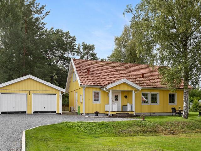 Villa till salu i Ekerö, Stockholm