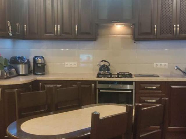 Квартира продажа в Великодолинском, Днепропетровской области